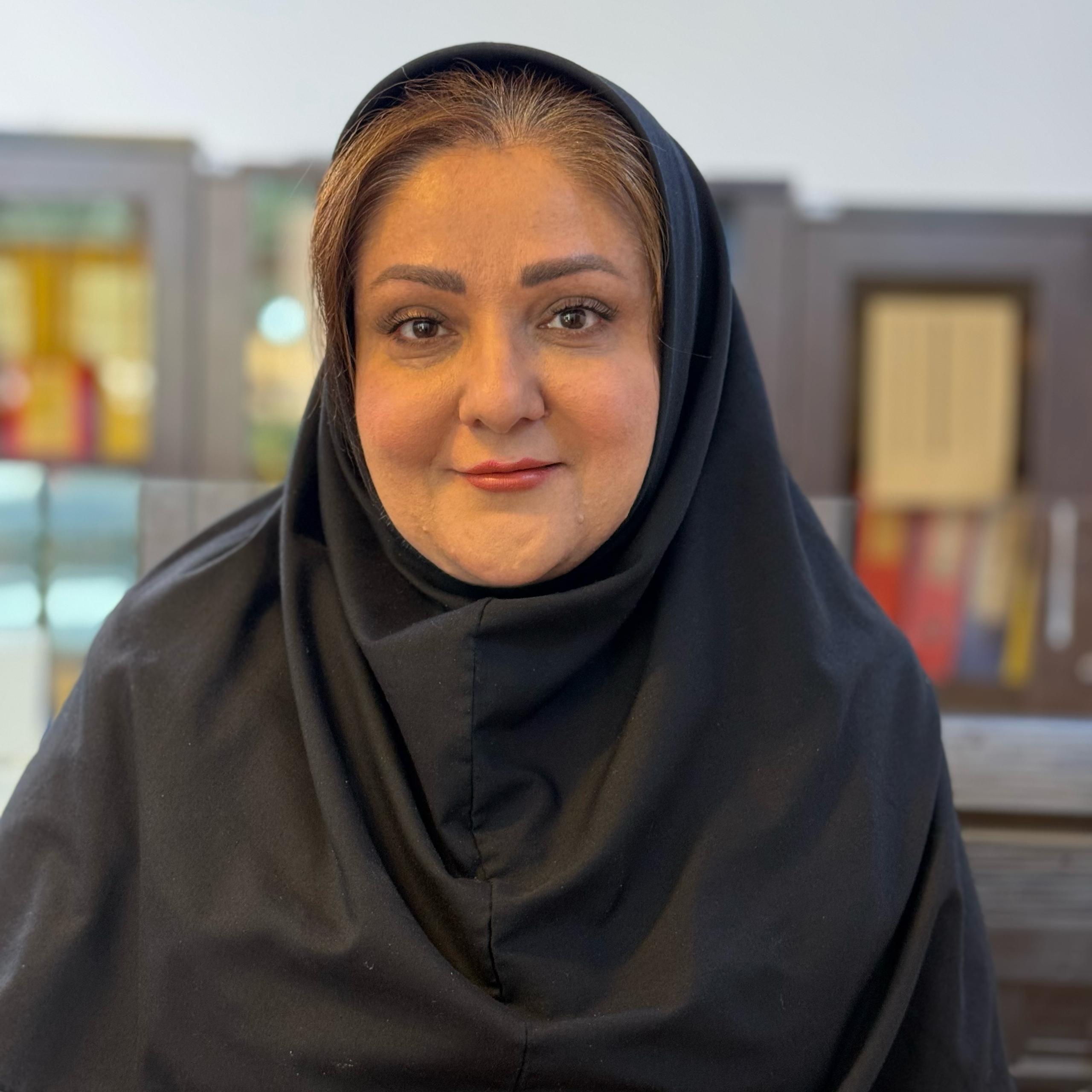 بفشه منصوری کارشناس آموزش مرکز علمی کاربردی مجمع امور صنفی اهواز
