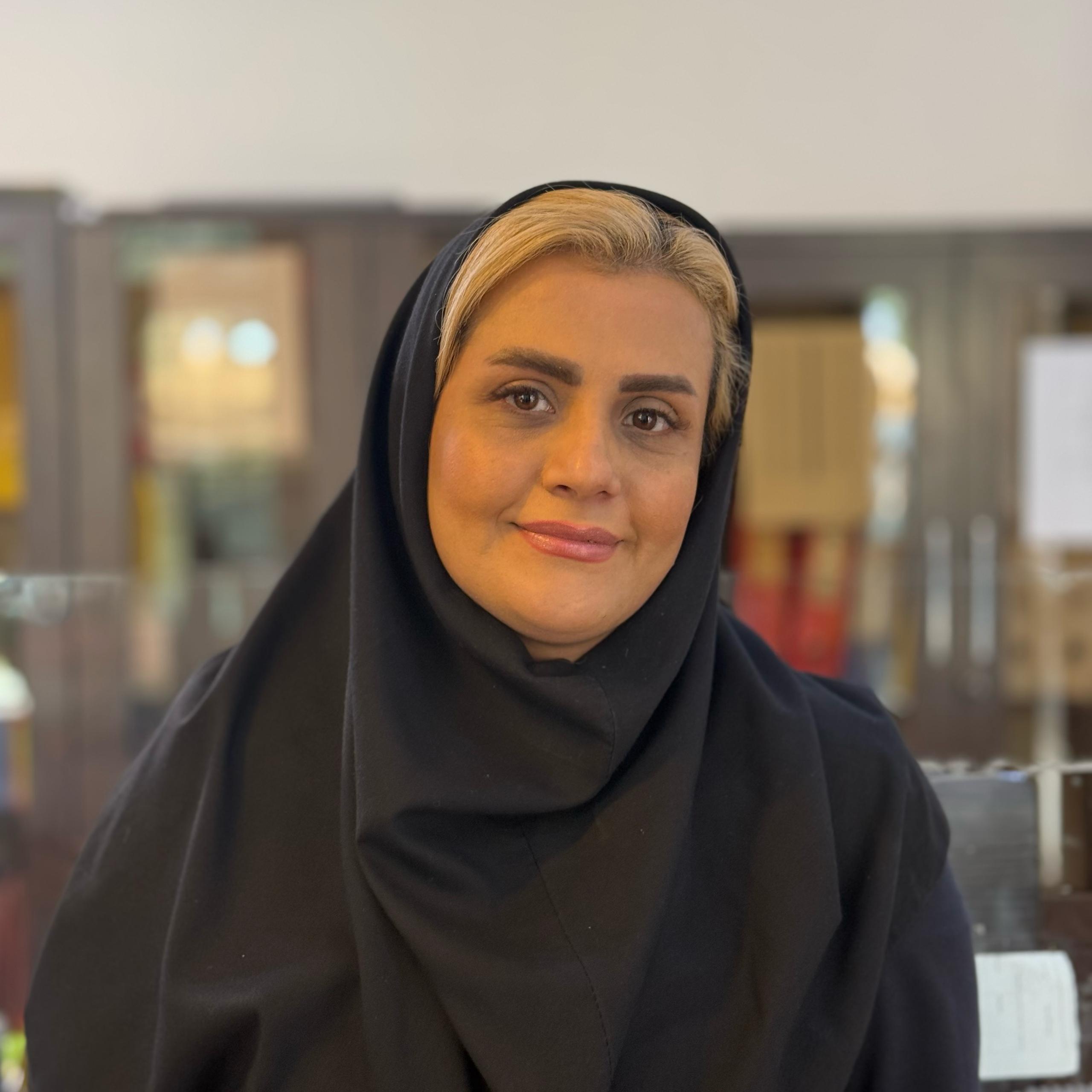 ساناز جوادزری مدرس گروه IT